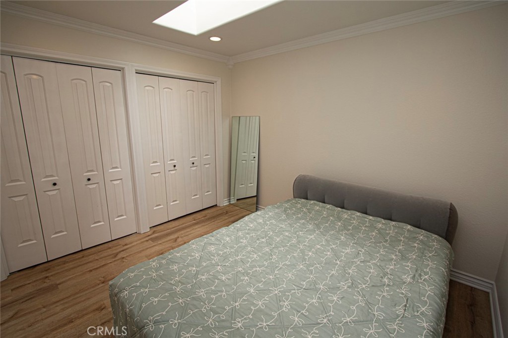 MLS #OC25251618 image #12