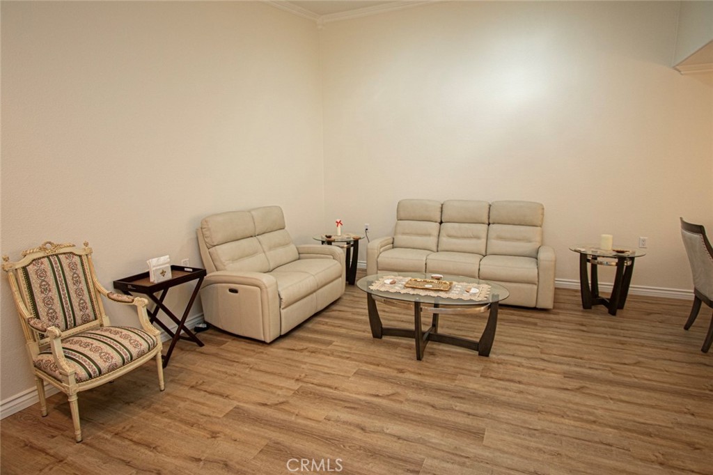 MLS #OC25251618 image #3