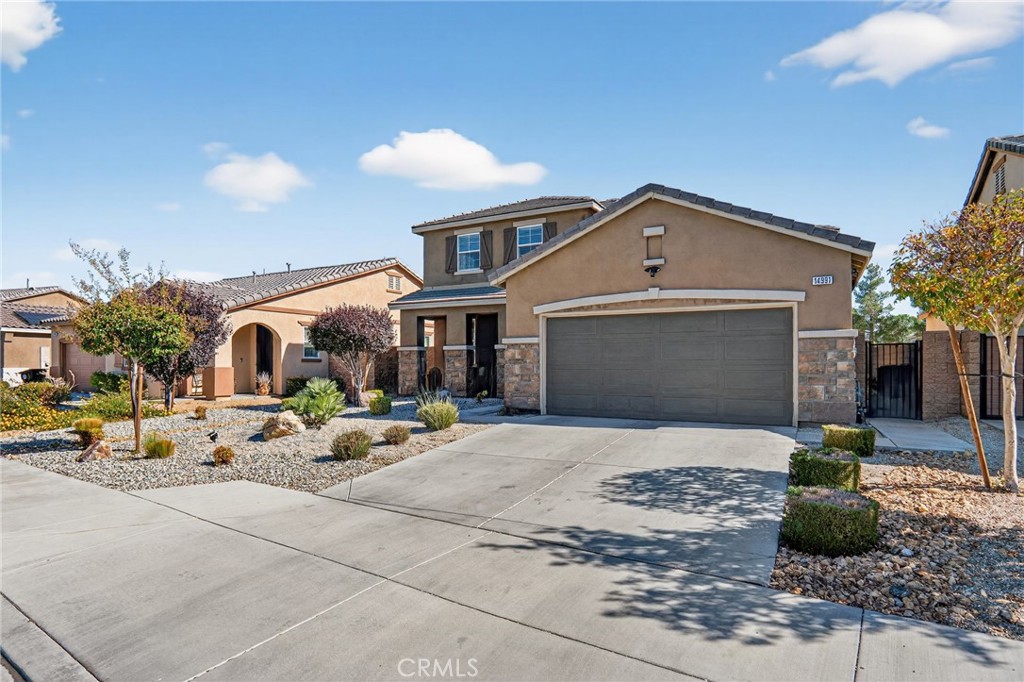 MLS #OC25251641 image #1