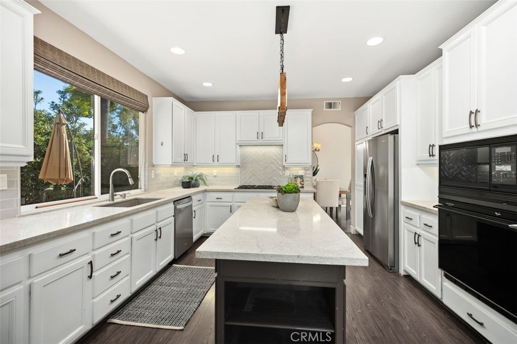 MLS #OC25251654 image #12