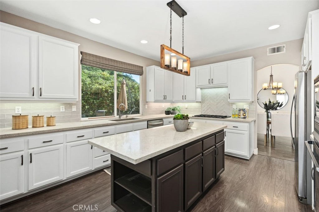 MLS #OC25251654 image #13