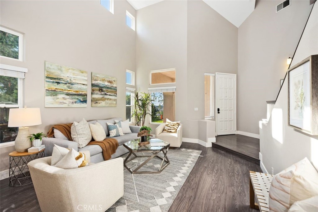 MLS #OC25251654 image #6