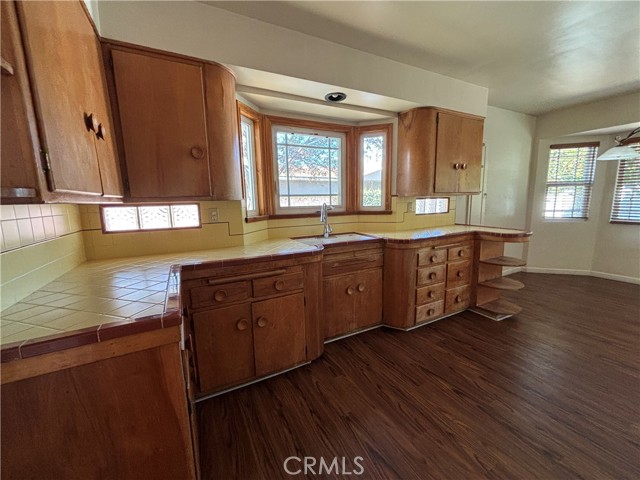 MLS #OC25251658 image #5