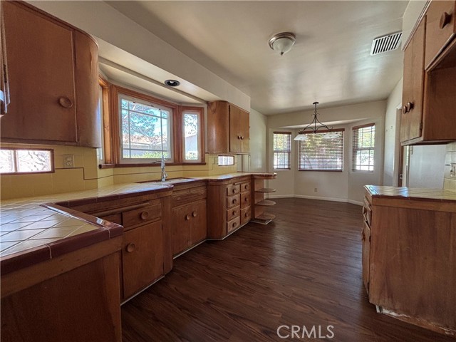 MLS #OC25251658 image #7