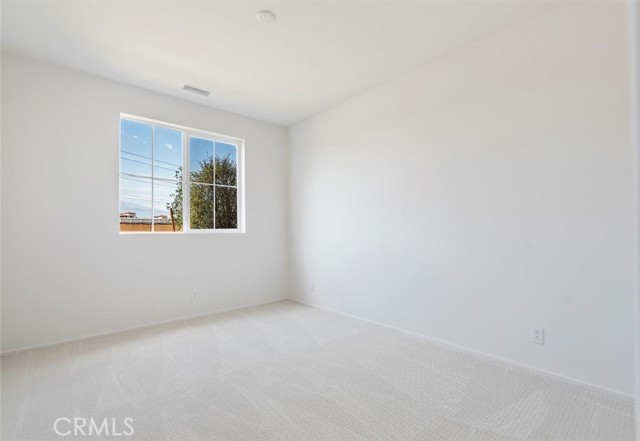 MLS #OC25251668 image #12