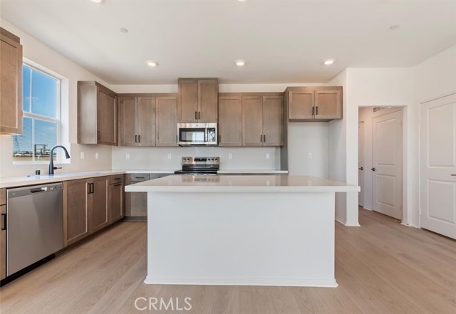 MLS #OC25251668 image #3