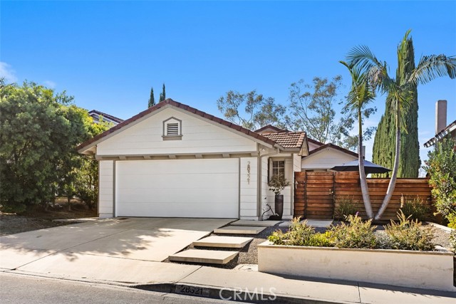 MLS #OC25251671 image #2