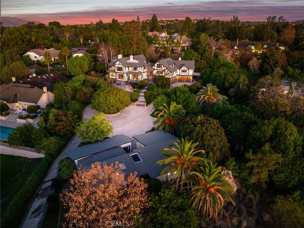 MLS #OC25251689 image #2