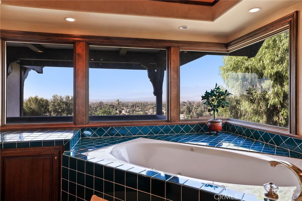 MLS #OC25251689 image #20