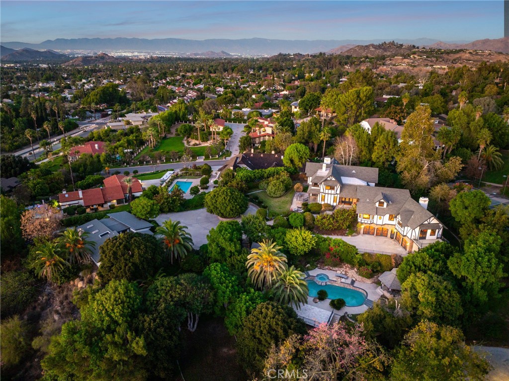 MLS #OC25251689 image #3