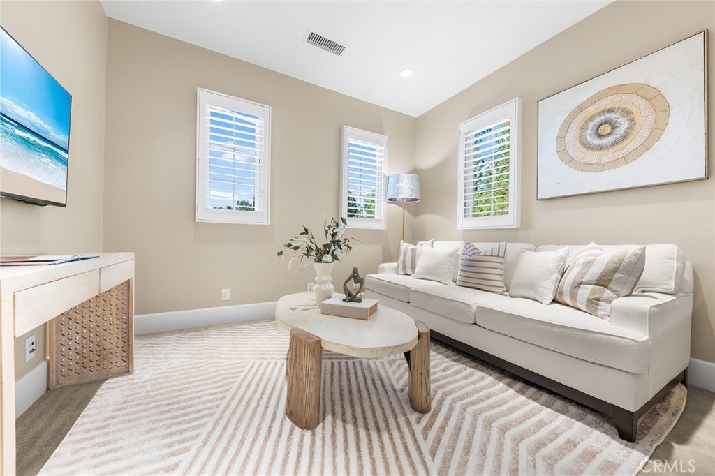 MLS #OC25251757 image #33