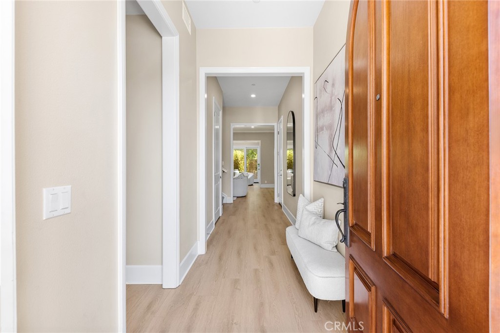 MLS #OC25251757 image #4