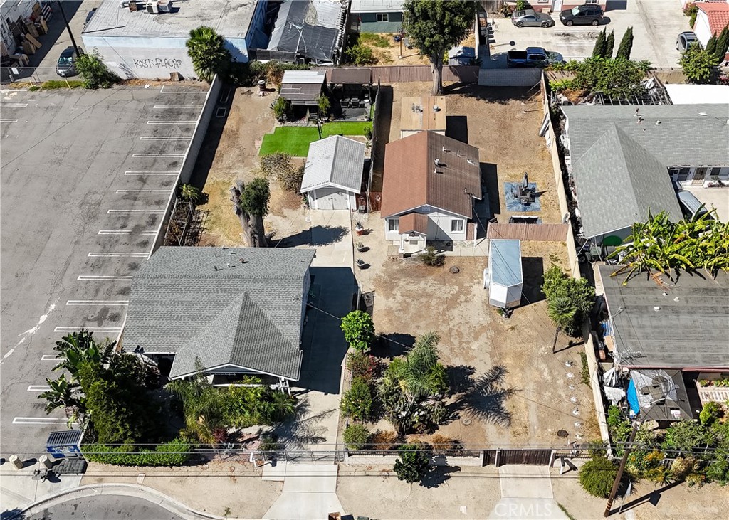 MLS #OC25251777 image #1