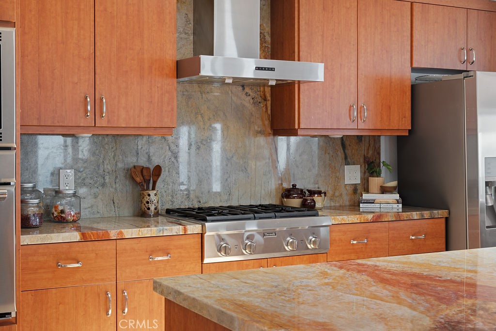 MLS #OC25251779 image #11