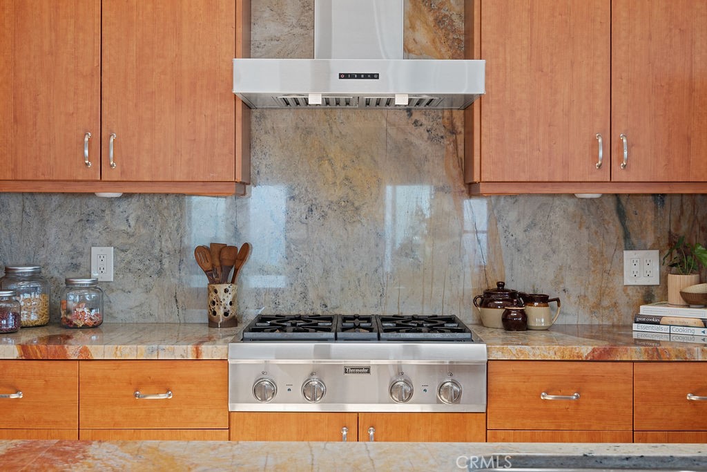 MLS #OC25251779 image #15