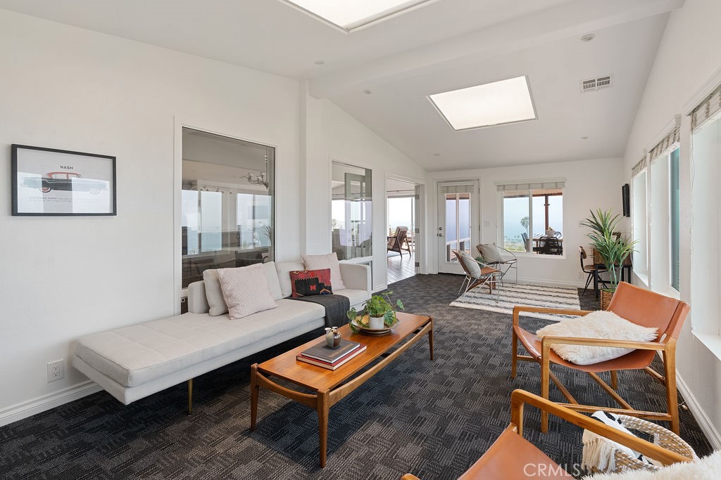 MLS #OC25251779 image #19