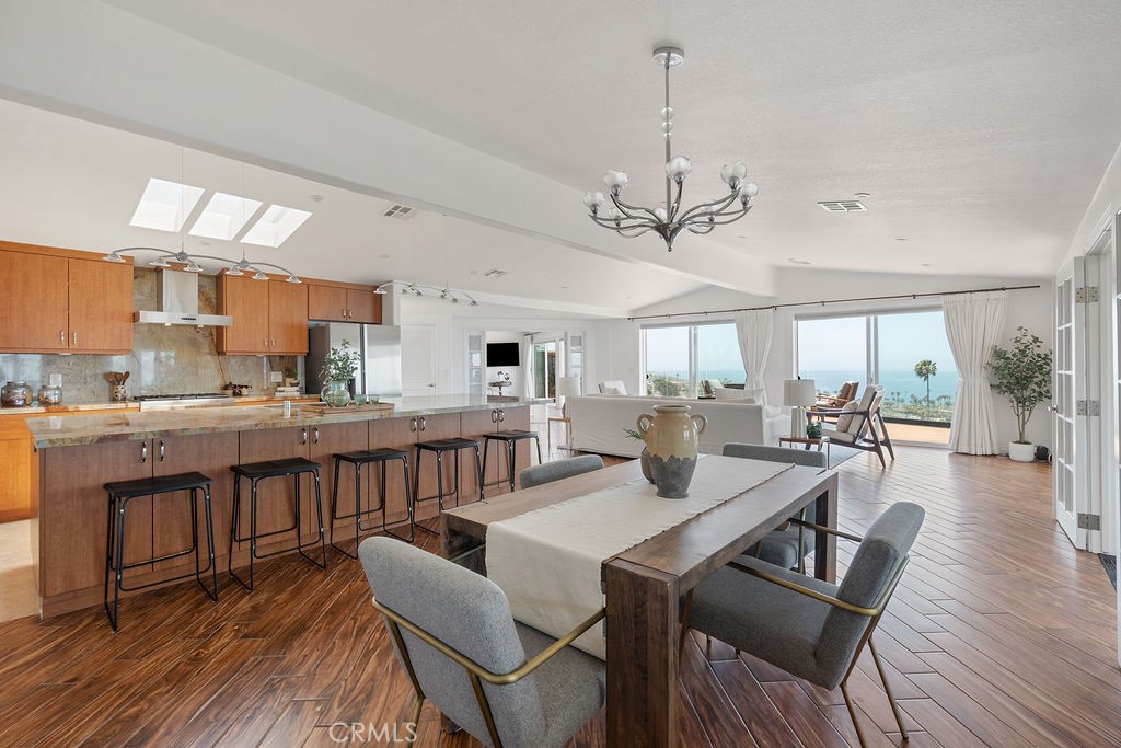 MLS #OC25251779 image #2