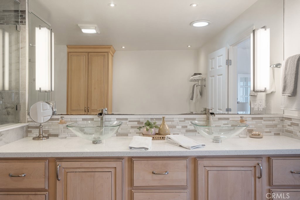 MLS #OC25251779 image #29