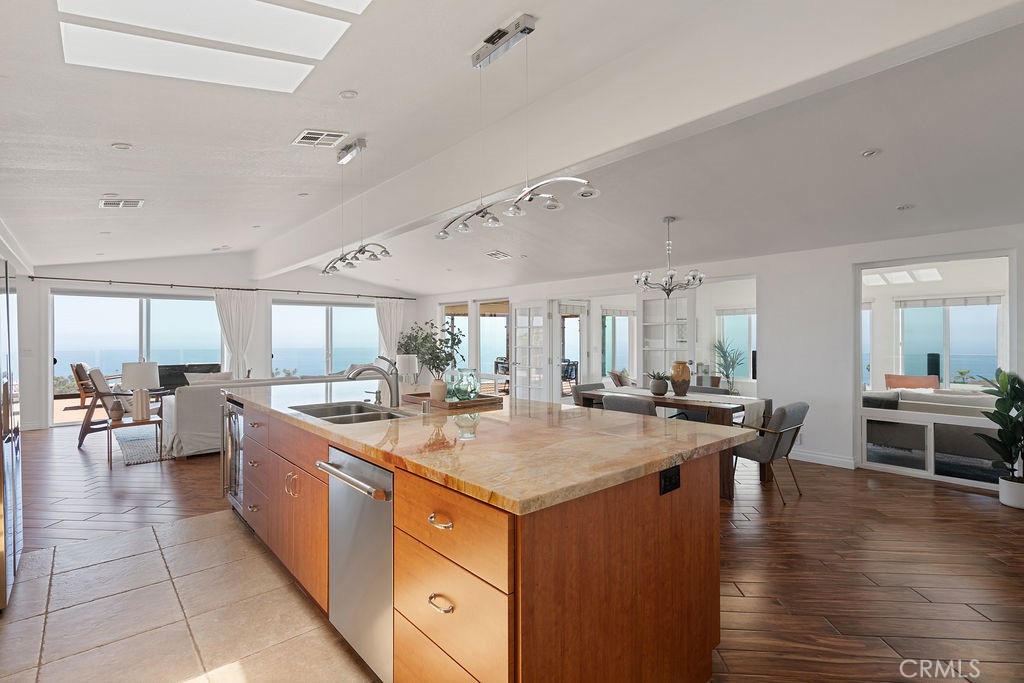 MLS #OC25251779 image #3