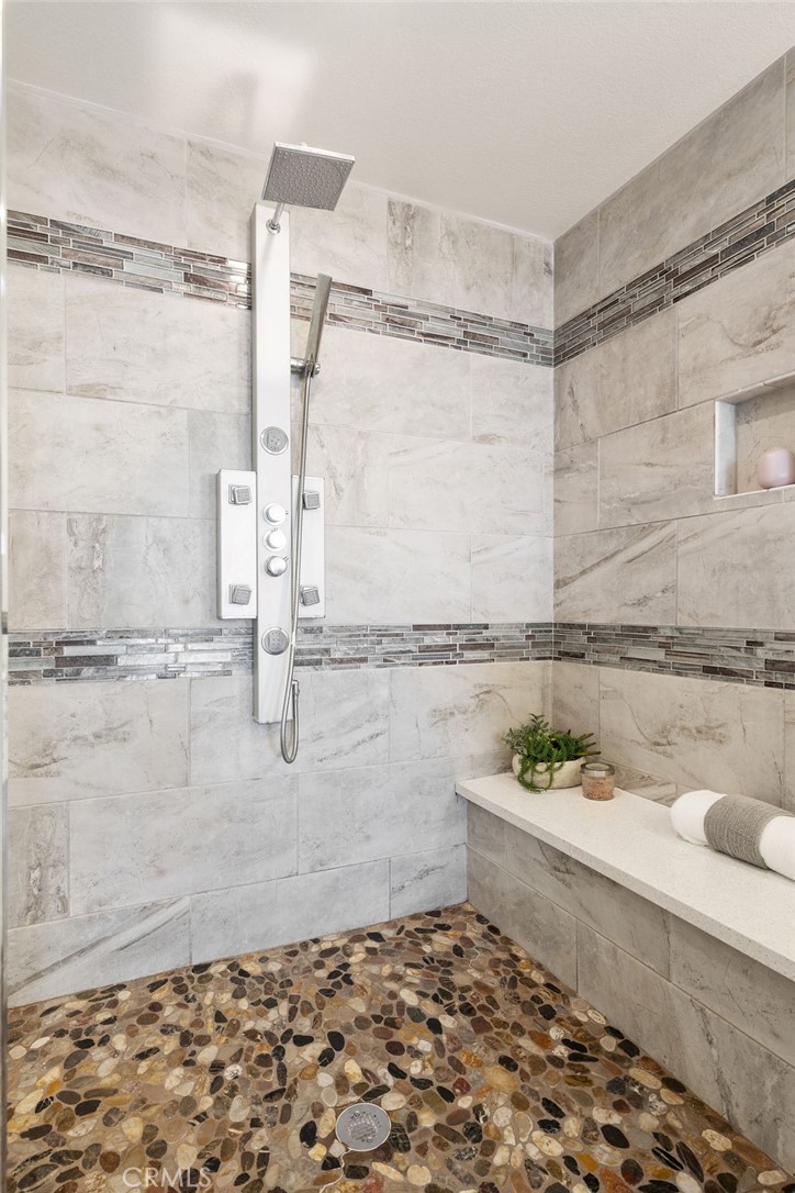 MLS #OC25251779 image #31