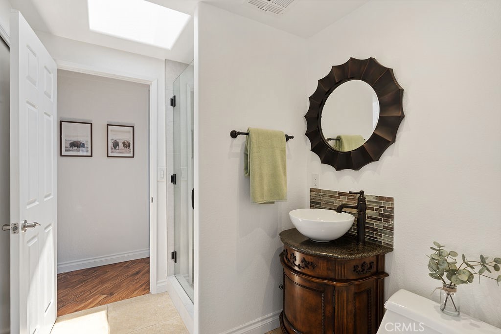 MLS #OC25251779 image #34