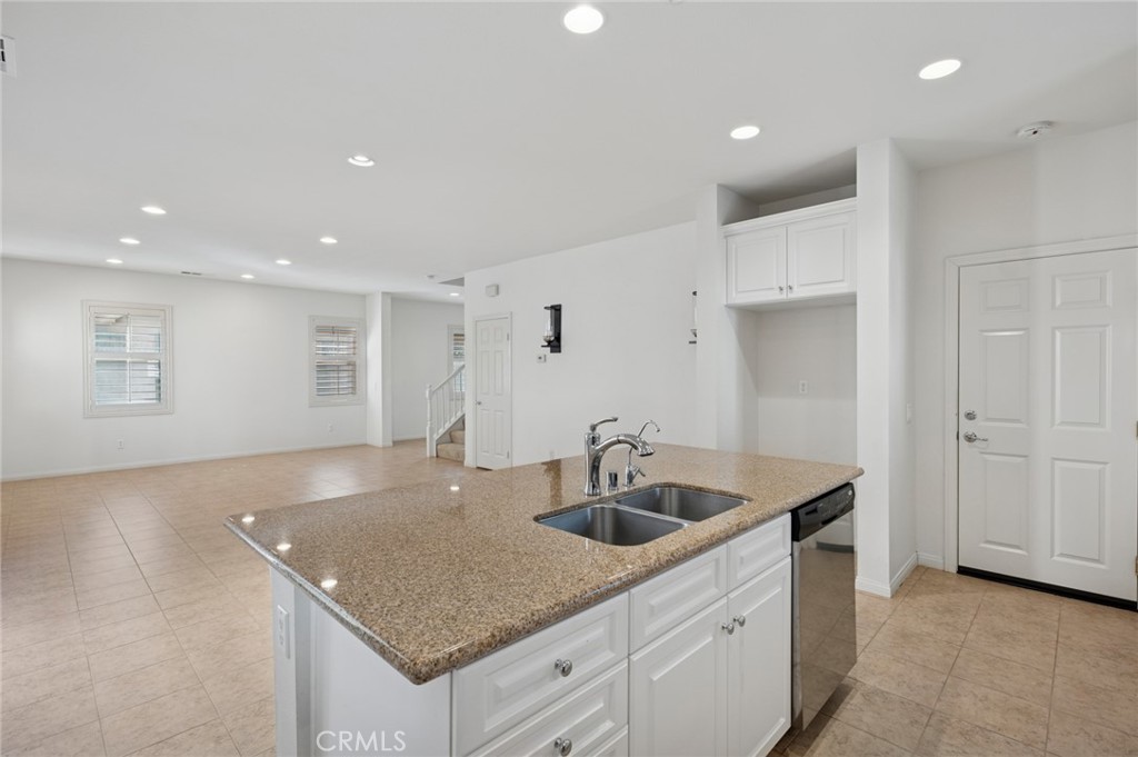 MLS #OC25251790 image #11