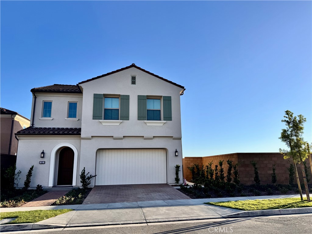 MLS #OC25251799 image #1