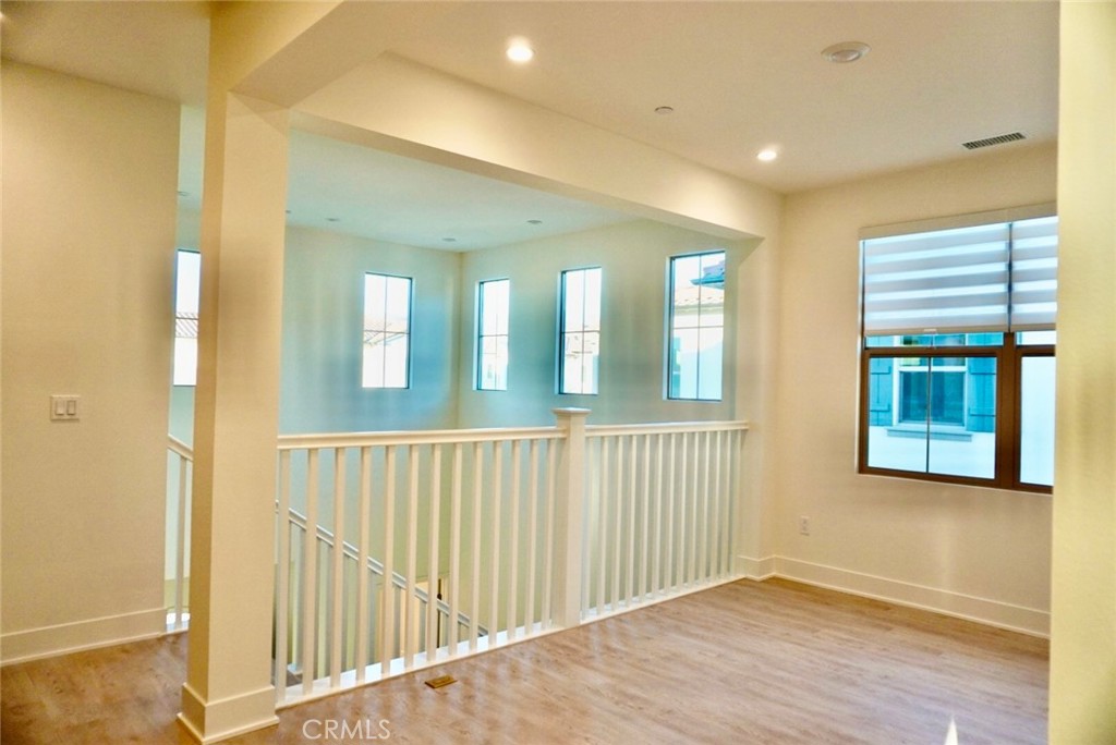 MLS #OC25251799 image #10