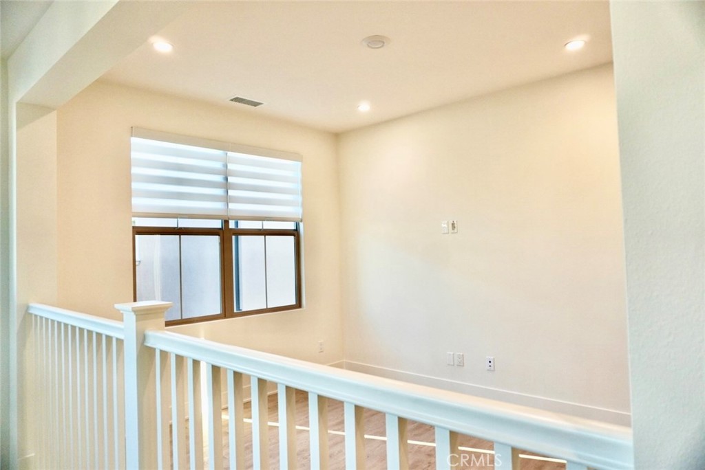 MLS #OC25251799 image #11