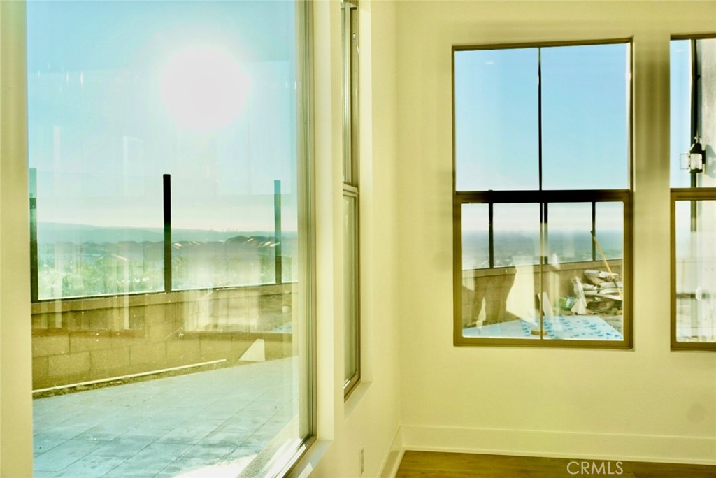 MLS #OC25251799 image #8