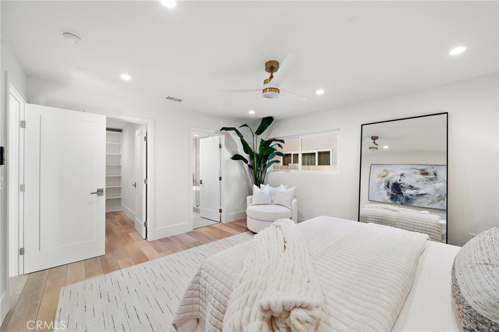 MLS #OC25251837 image #13