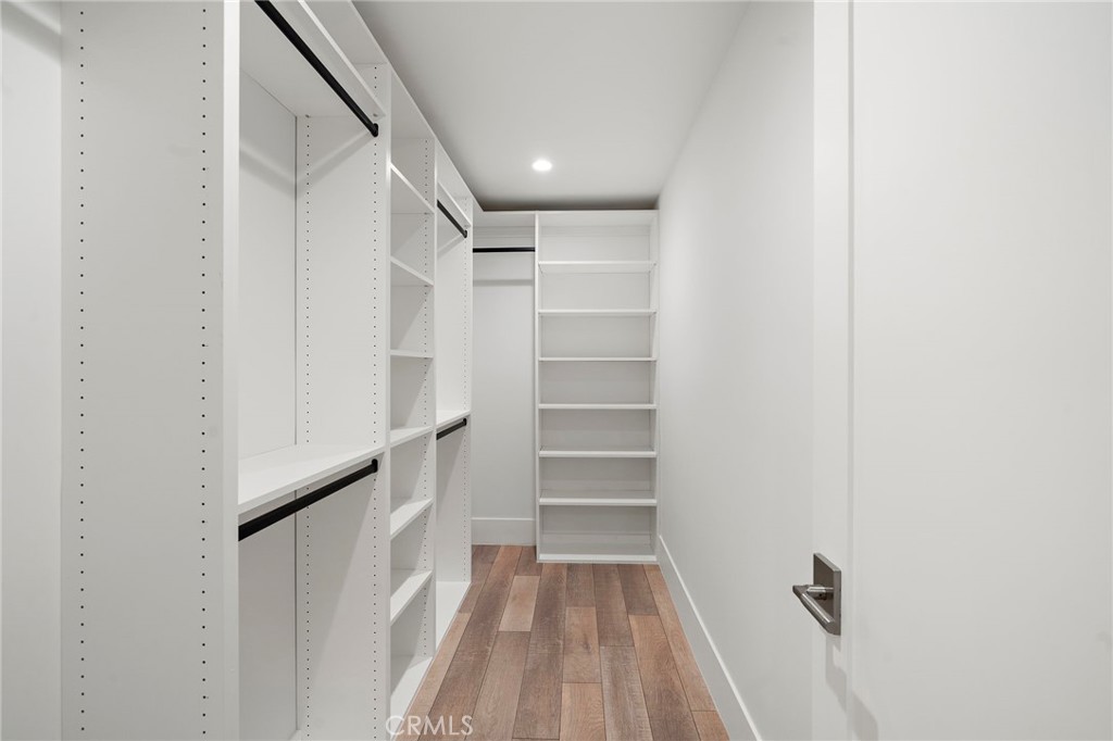 MLS #OC25251837 image #14