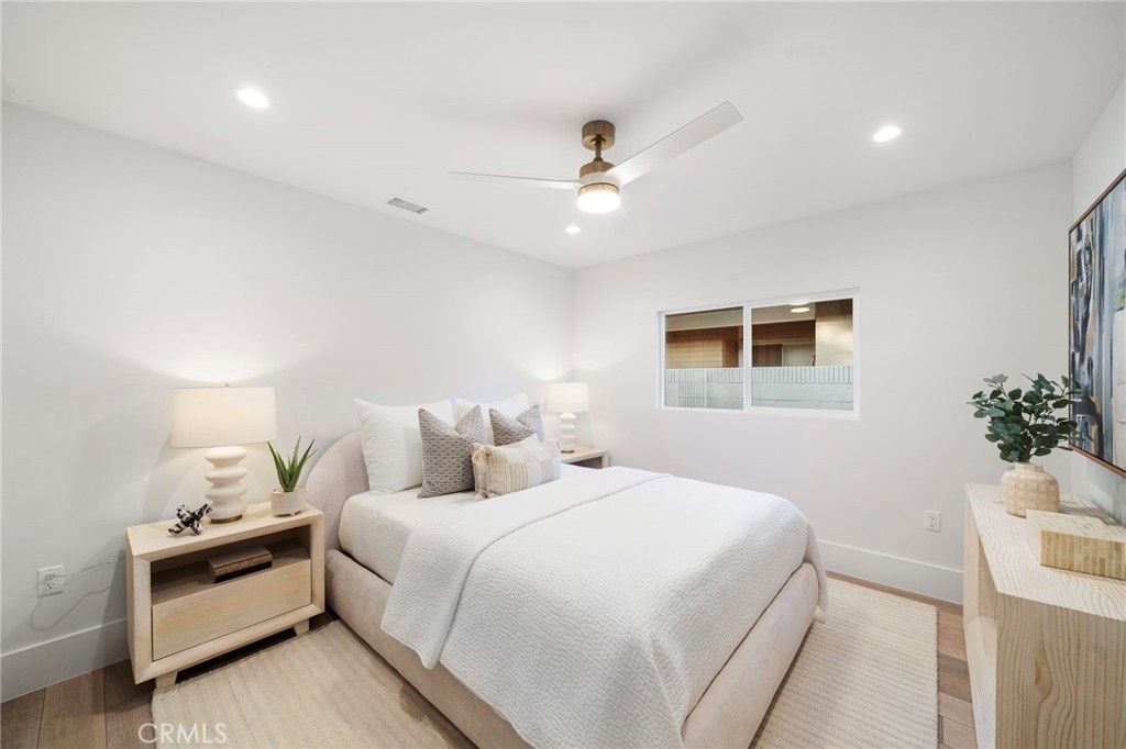 MLS #OC25251837 image #21