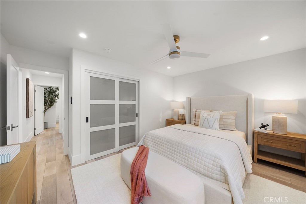 MLS #OC25251837 image #23