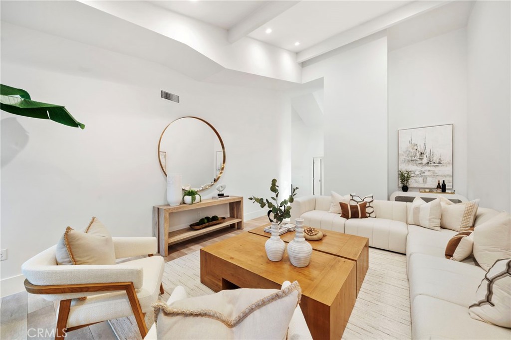 MLS #OC25251837 image #3