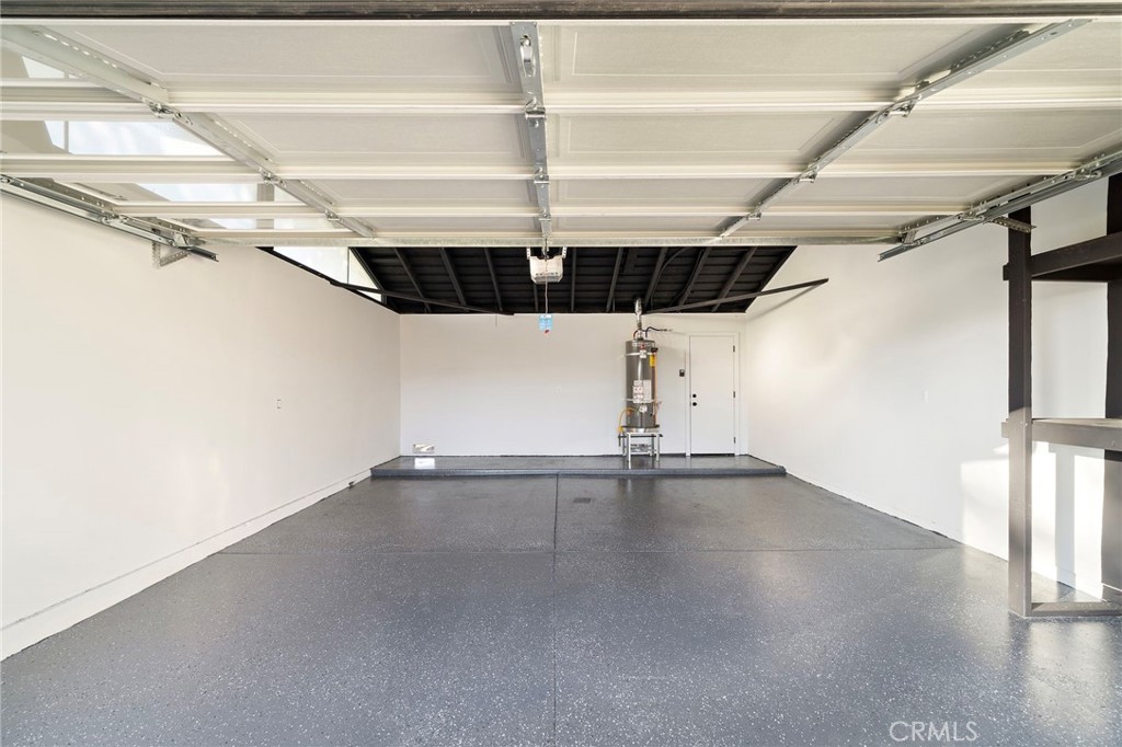 MLS #OC25251837 image #30