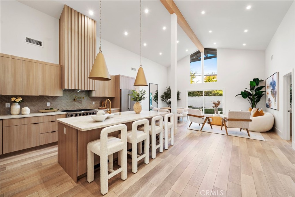 MLS #OC25251837 image #4