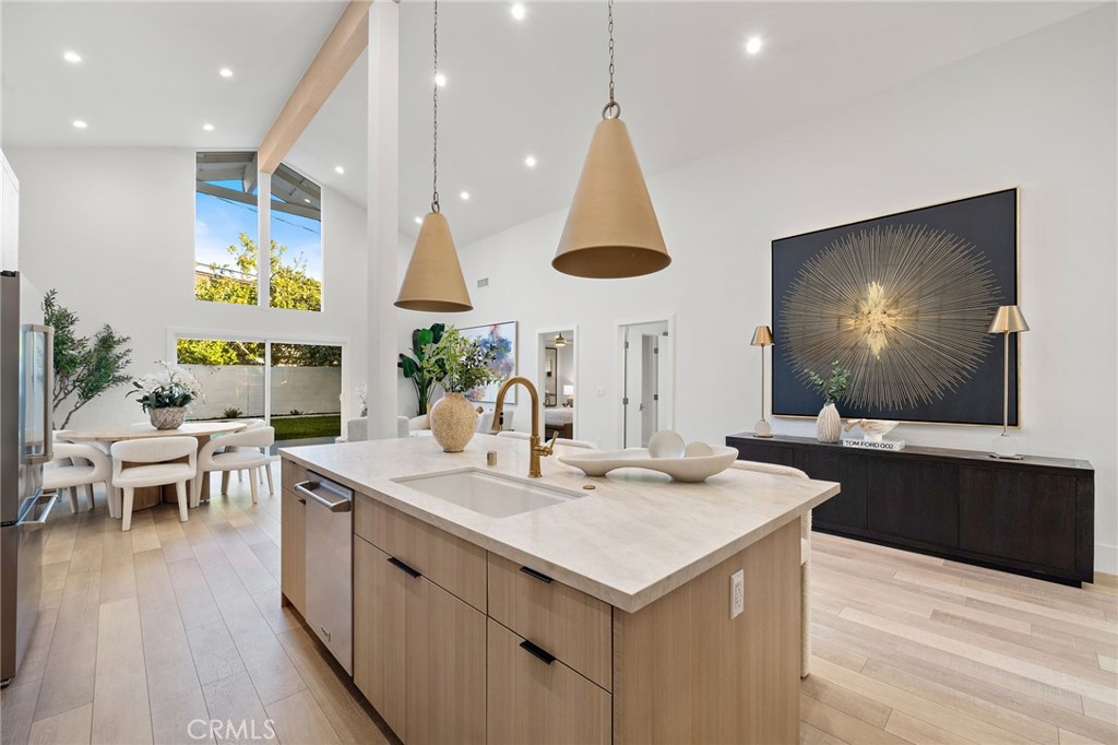 MLS #OC25251837 image #6