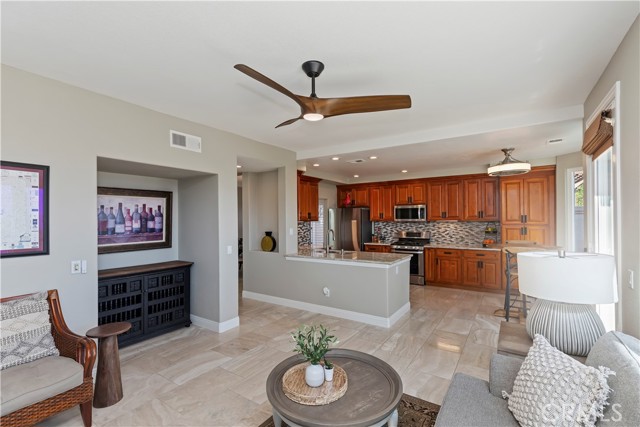 MLS #OC25251838 image #18