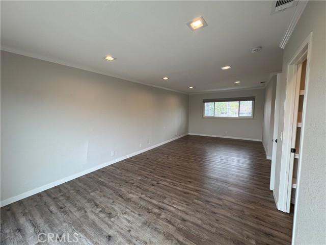 MLS #OC25251843 image #27