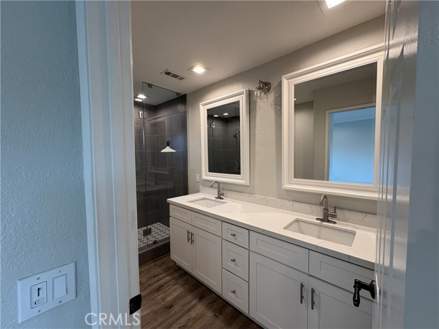 MLS #OC25251843 image #29