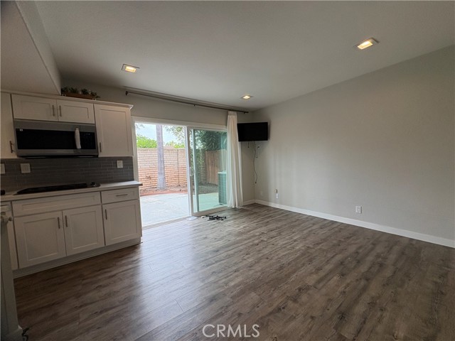 MLS #OC25251843 image #6