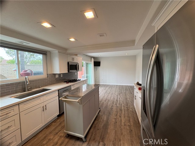 MLS #OC25251843 image #7