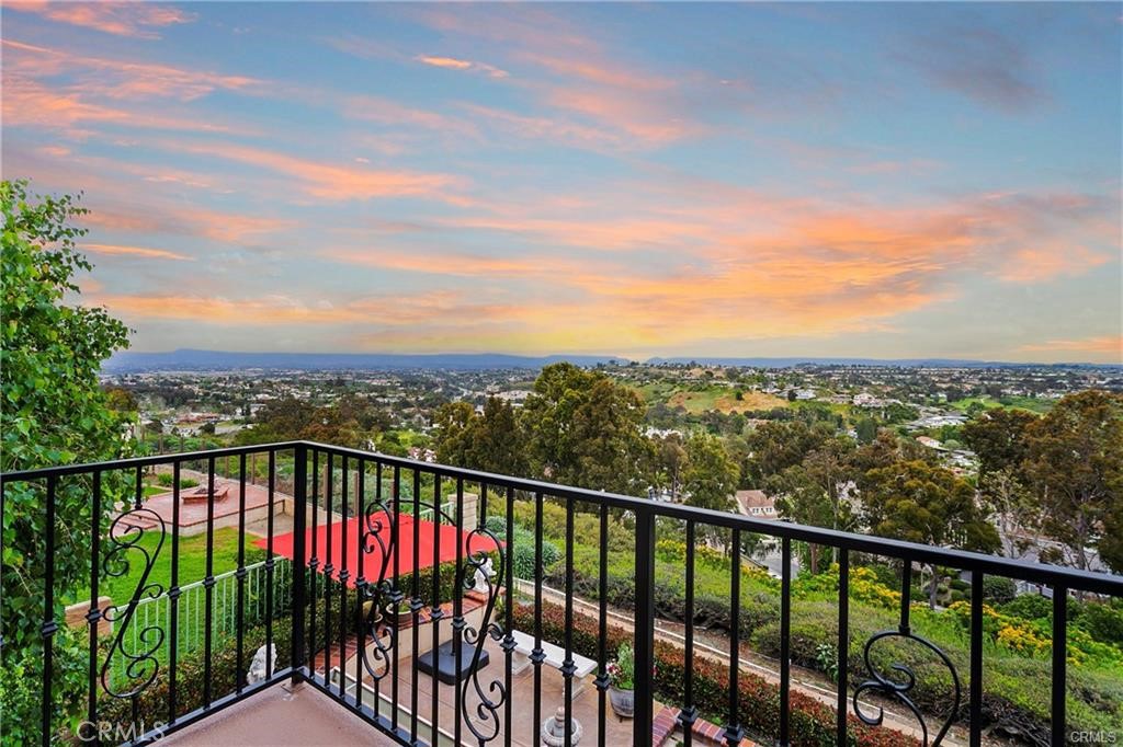 MLS #OC25251865 image #24