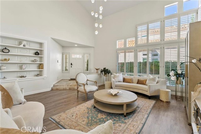 MLS #OC25251865 image #9