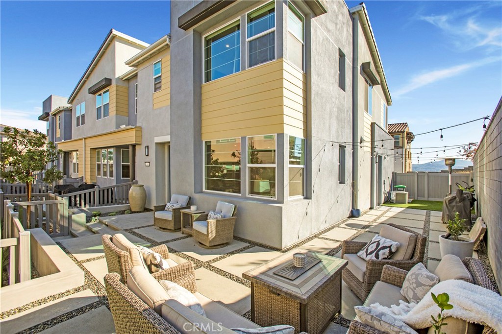 MLS #OC25251886 image #17