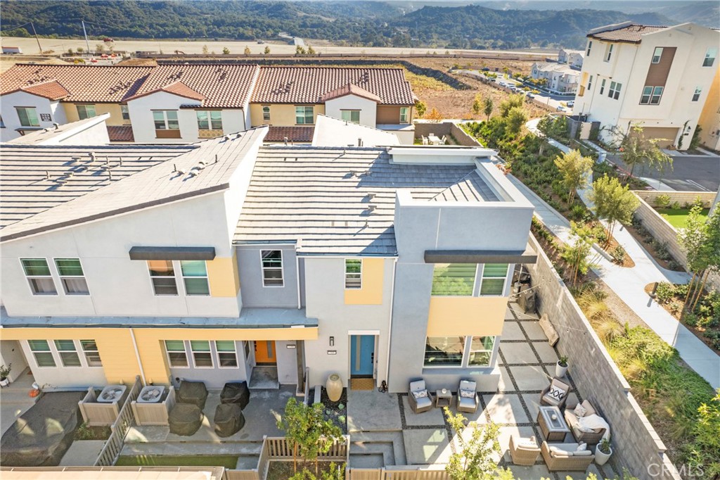 MLS #OC25251886 image #21