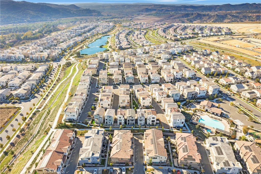 MLS #OC25251886 image #26