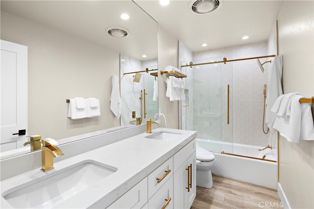 MLS #OC25251891 image #31