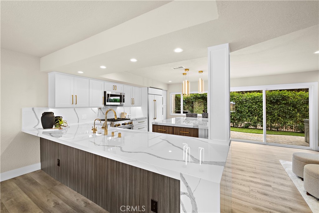 MLS #OC25251891 image #4